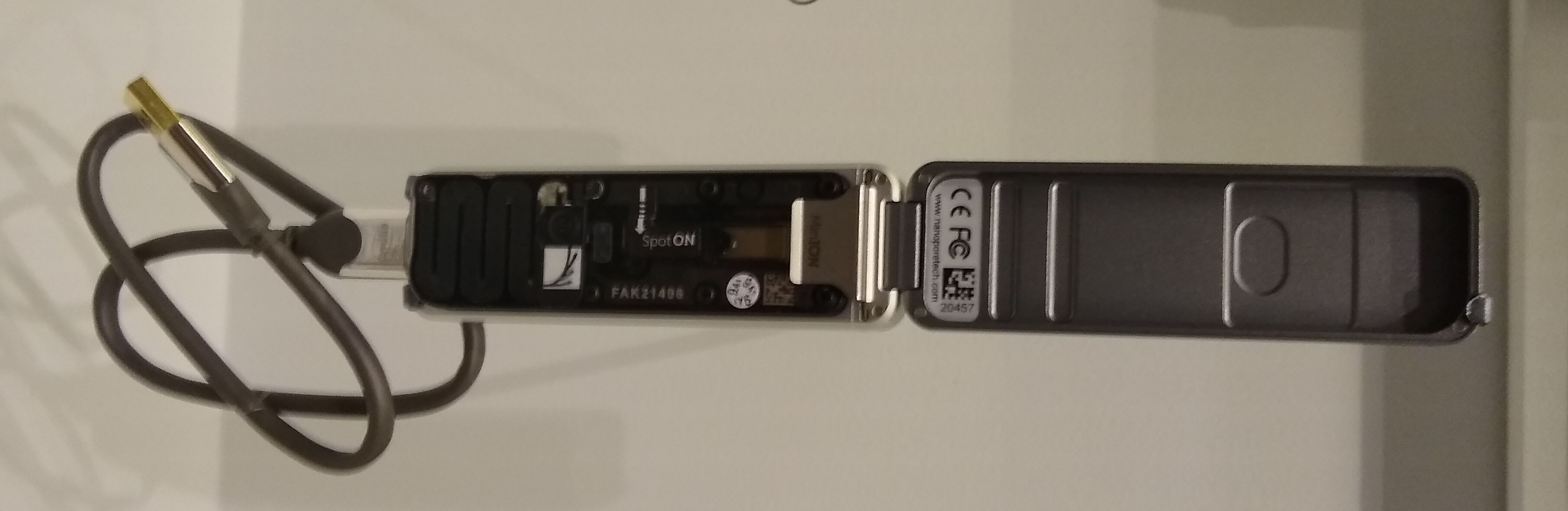 Oxford Nanopore MinION 测序仪